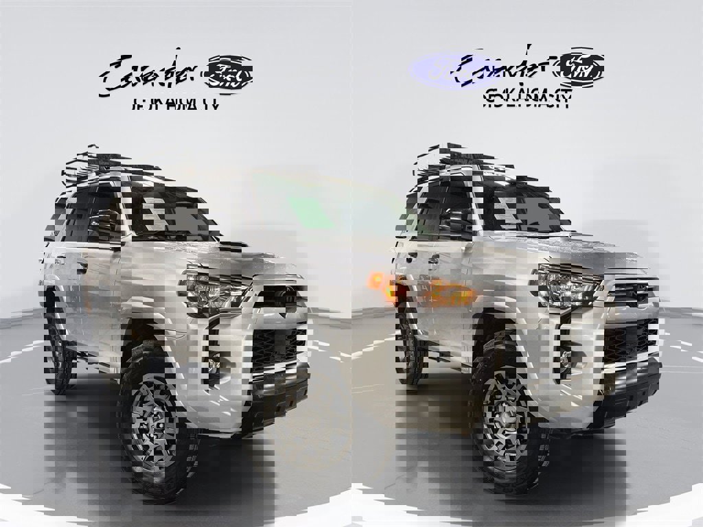 Used 2020 Toyota 4Runner Venture w/ Moonroof Package image 1