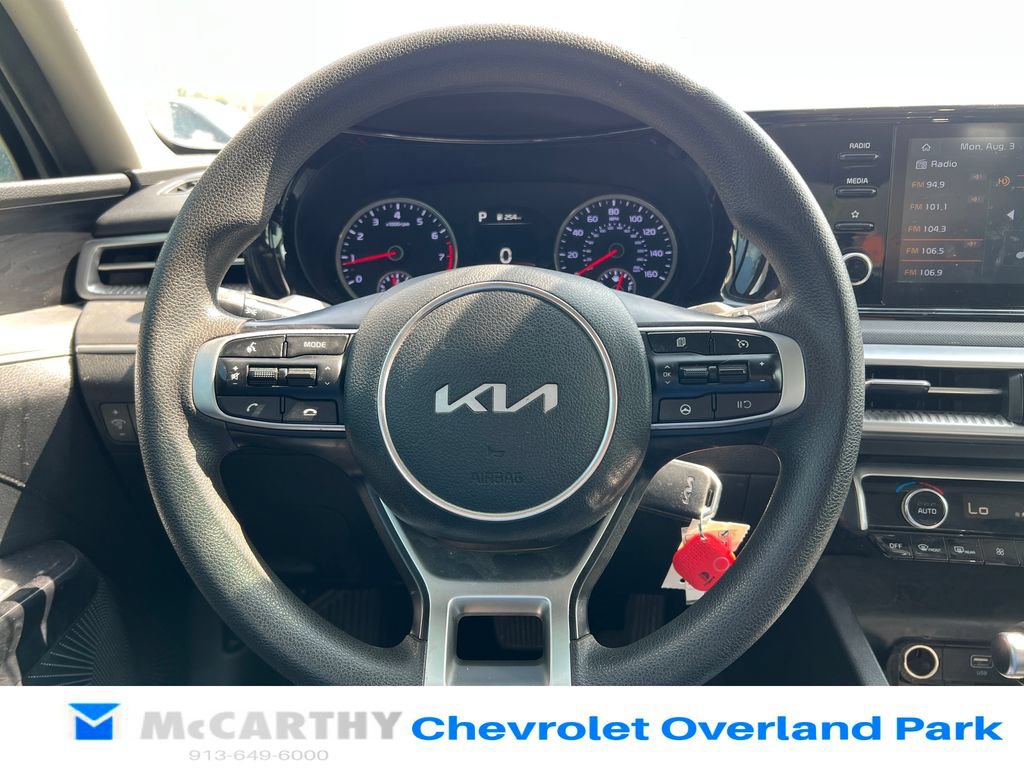 Used 2022 Kia K5 LX FWD image 11