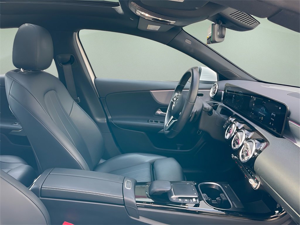 Used 2022 Mercedes-Benz A 220 4MATIC image 15