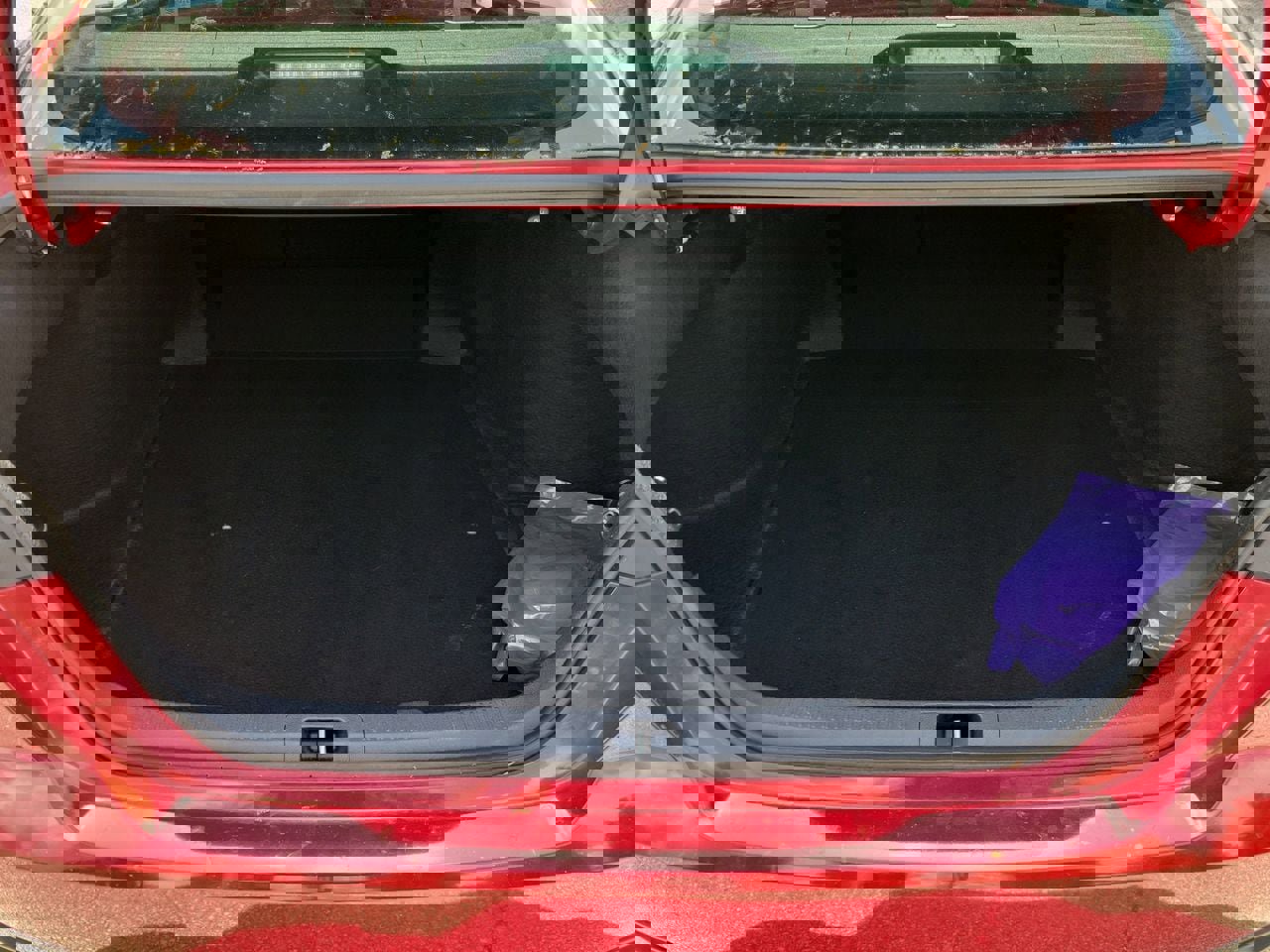 Used 2025 Toyota Camry LE w/ Convenience Package image 9