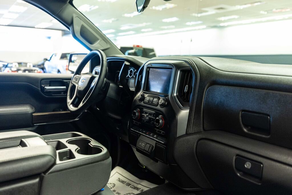 Used 2021 Chevrolet Silverado 1500 LT image 17