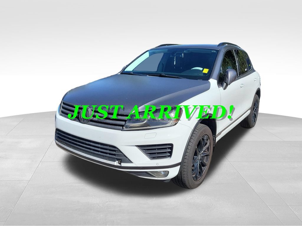 Used 2015 Volkswagen Touareg VR6 AWD/4WD image 3