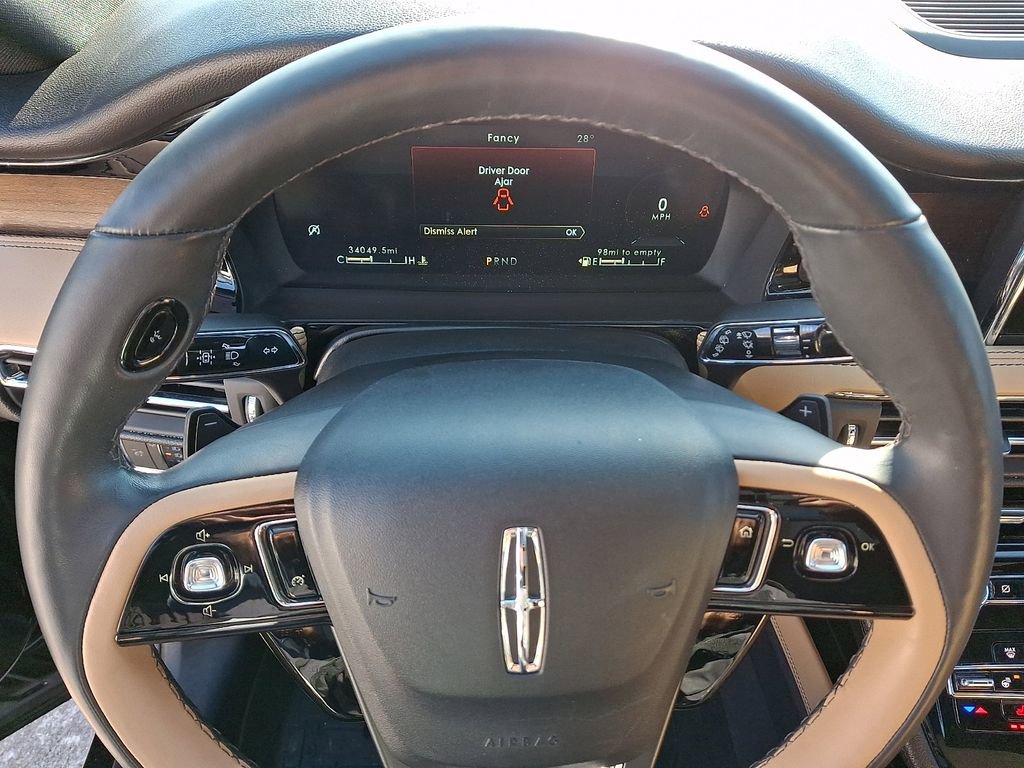 Used 2022 Lincoln Corsair Reserve image 21