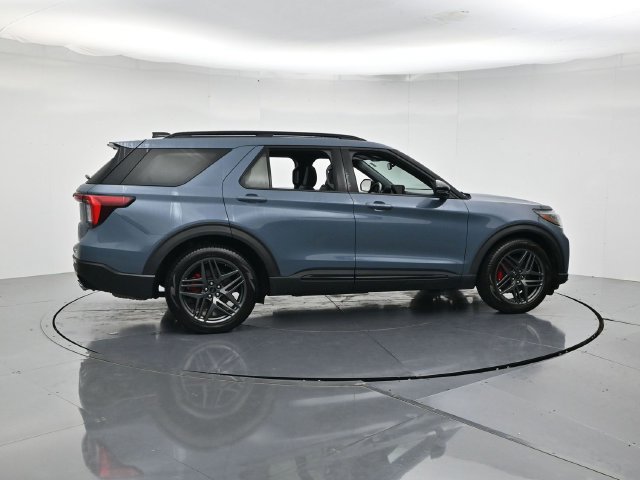 Certified 2025 Ford Explorer ST w/ Sun And Sound Package AWD/4WD image 2