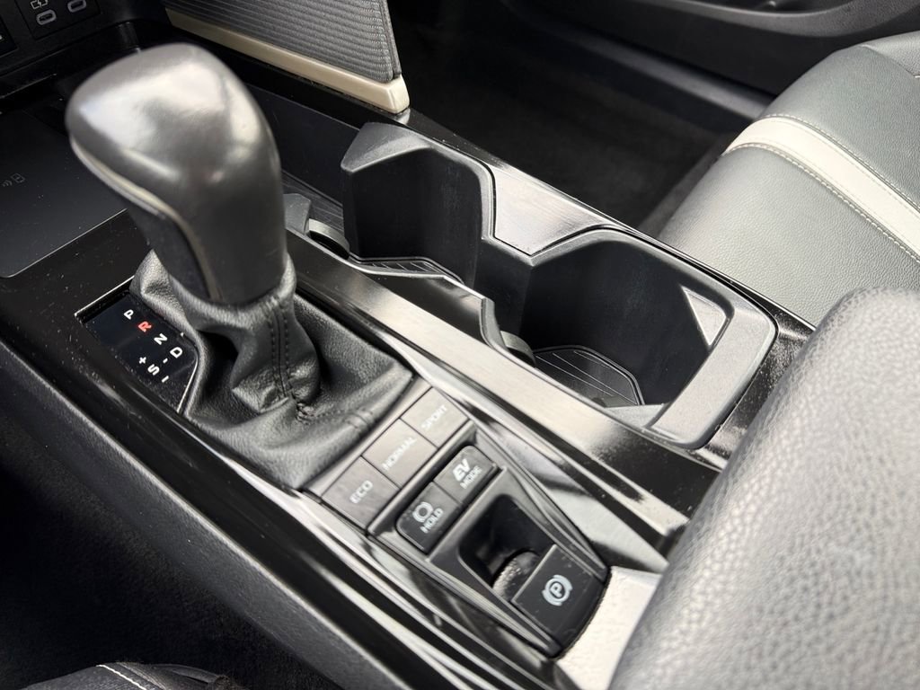 Certified 2025 Toyota Camry SE w/ Convenience Package image 35