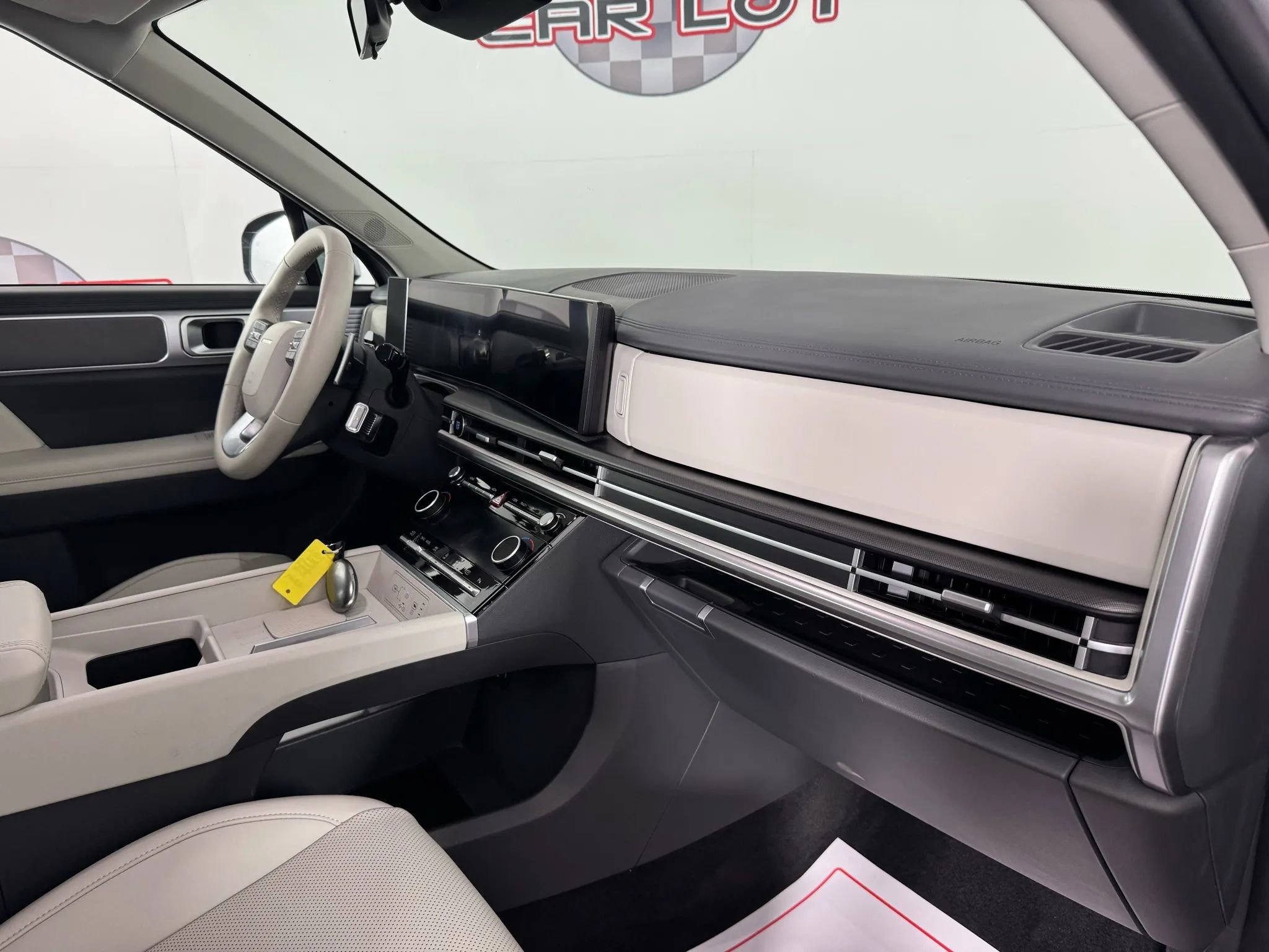 Used 2026 Hyundai Santa Fe SEL image 12