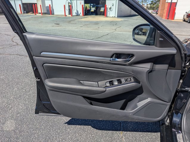 Used 2024 Nissan Altima 2.5 SL image 23