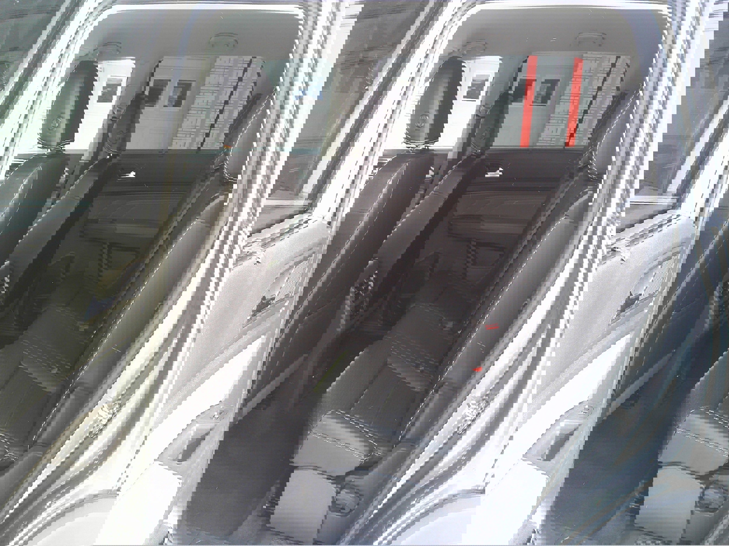 Used 2023 Volkswagen Atlas SE AWD/4WD image 18