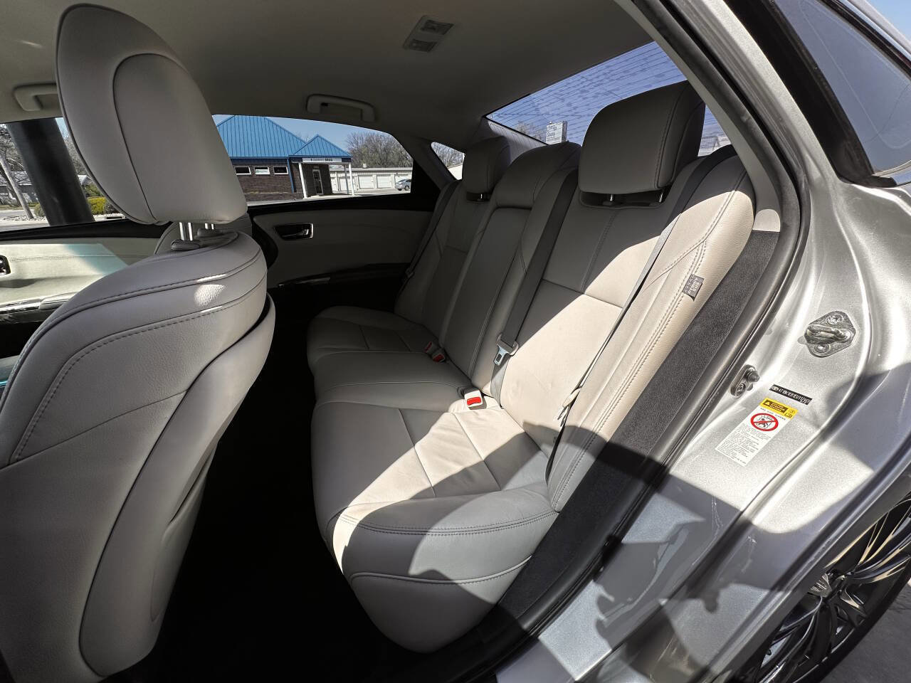 Used 2014 Toyota Avalon XLE image 12