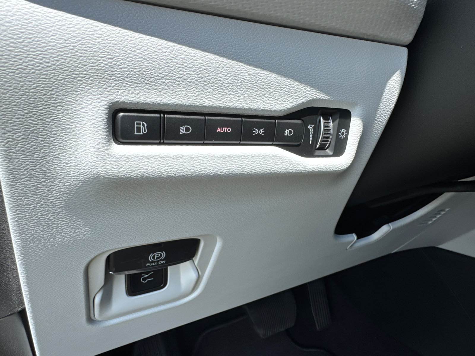 New 2026 Jeep Cherokee Limited AWD/4WD image 35