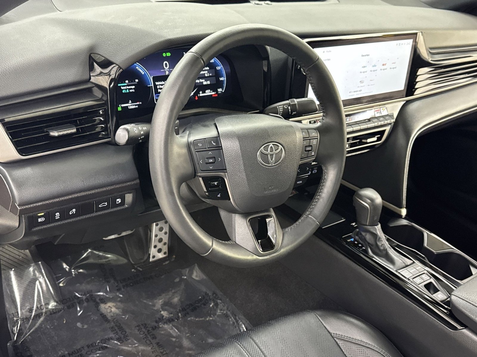 Used 2025 Toyota Camry XSE image 7