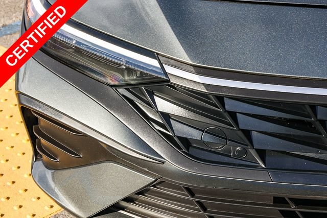Used 2025 Hyundai Elantra Sport FWD image 10