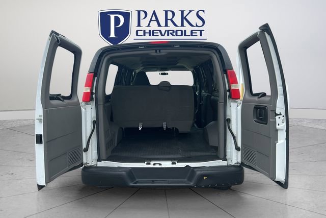 Used 2013 Chevrolet Express 3500 LS RWD image 18