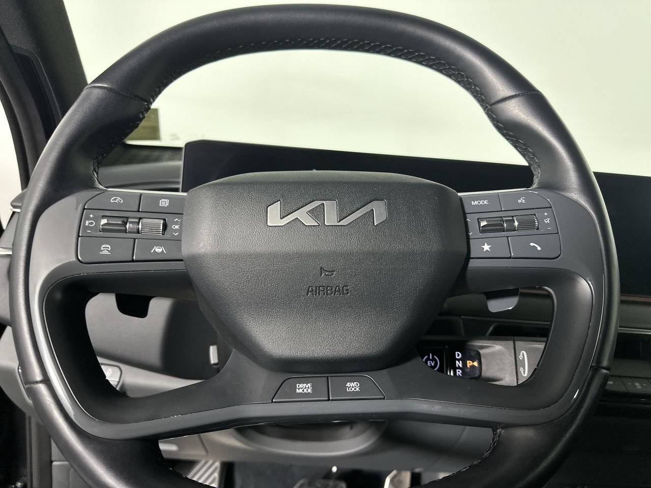 Certified 2024 Kia EV9 GT-Line AWD/4WD image 10
