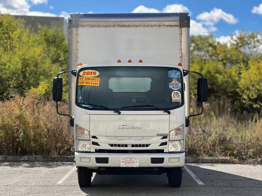Used 2019 Isuzu NPR image 3