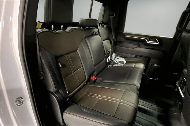New 2026 Chevrolet Silverado 3500 High Country AWD/4WD image 11