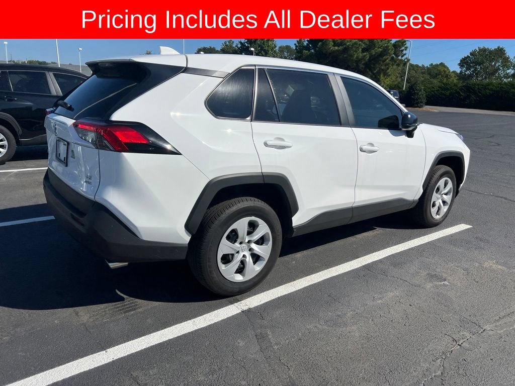Used 2025 Toyota RAV4 LE AWD/4WD image 17