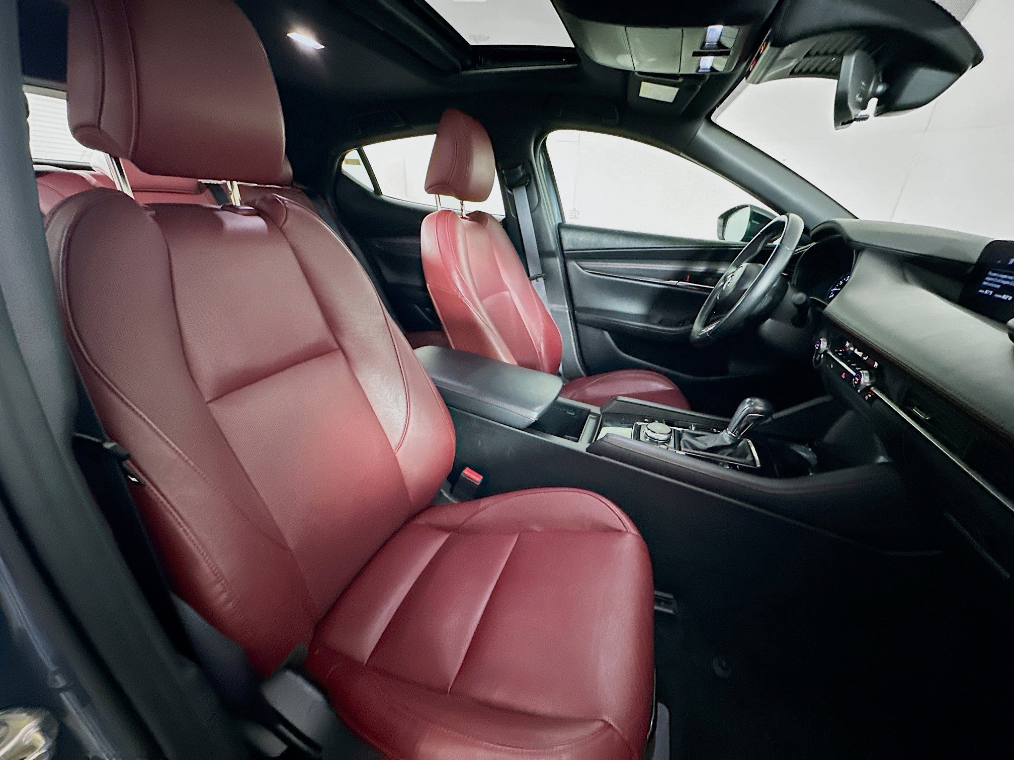 Used 2024 MAZDA MAZDA3 s image 29