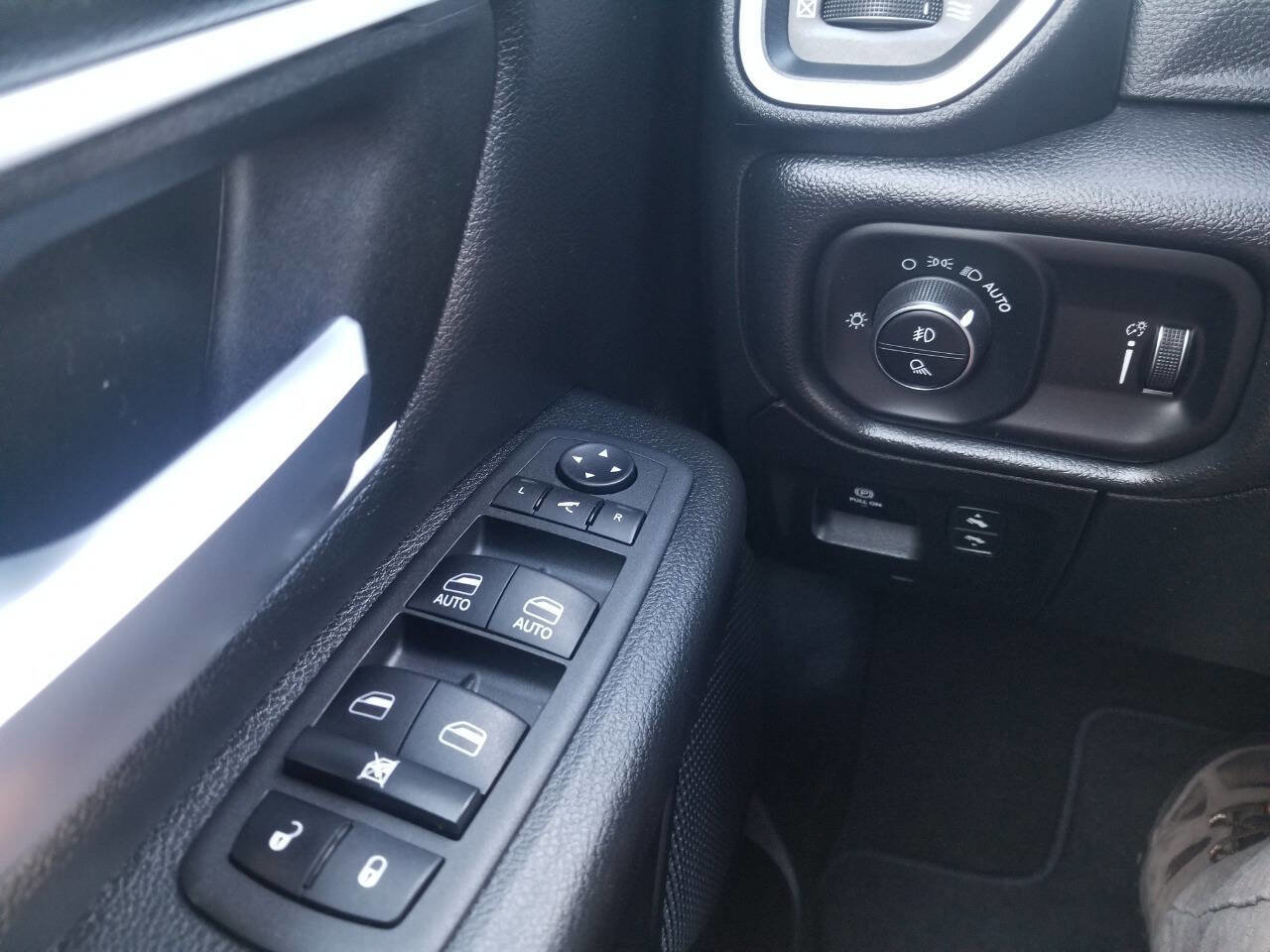 Certified 2022 RAM 1500 Big Horn image 26