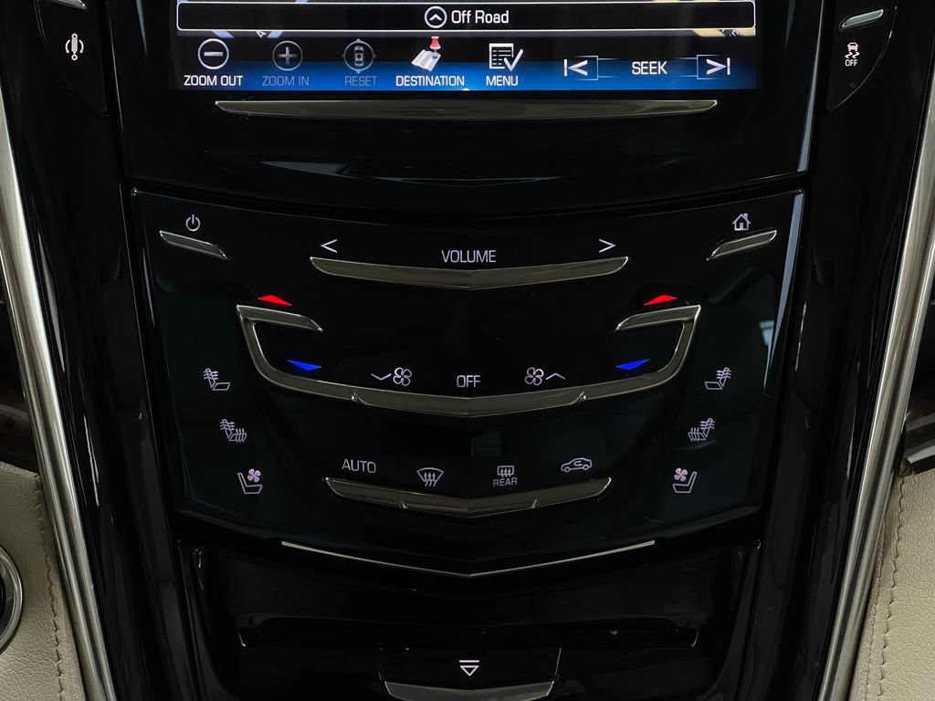 Used 2016 Cadillac Escalade Luxury image 27