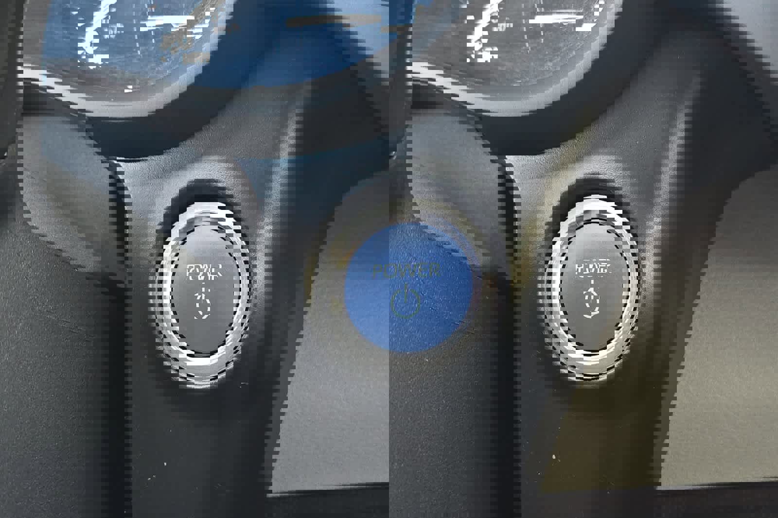 Used 2024 Toyota Sienna LE image 25