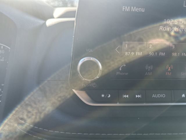 Used 2023 Nissan Rogue SV w/ SV Premium Package image 14