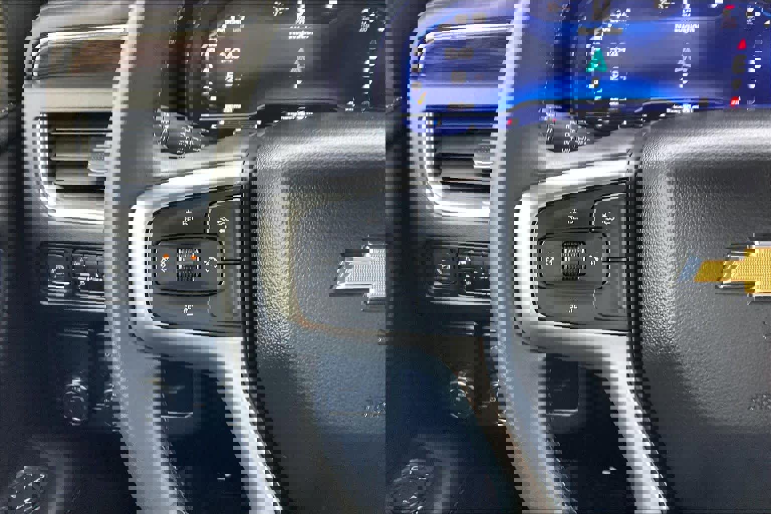 Used 2023 Chevrolet Tahoe LT image 23