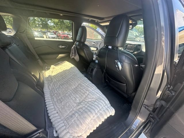 Used 2020 Jeep Cherokee High Altitude AWD/4WD image 38