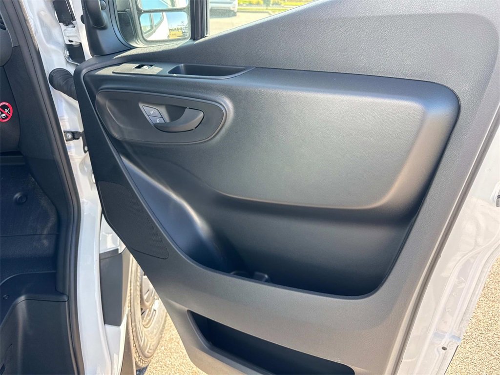 New 2025 Mercedes-Benz Sprinter 2500 image 9