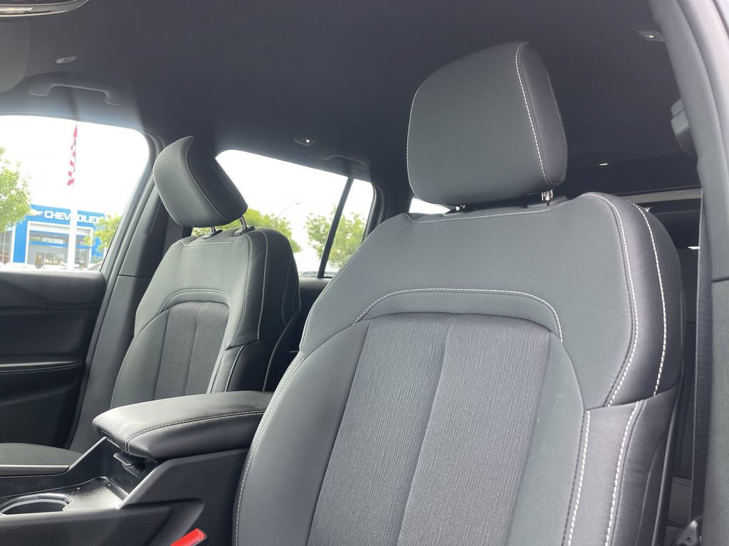 New 2026 Jeep Grand Cherokee Laredo AWD/4WD image 7