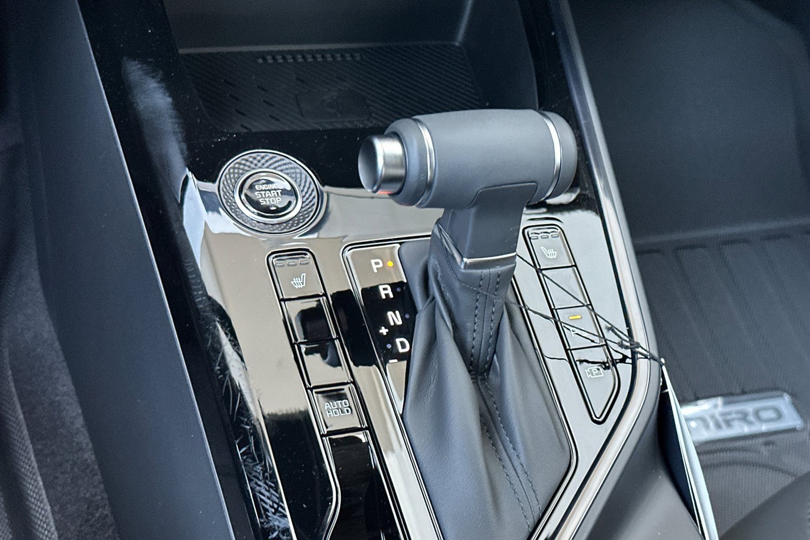 New 2025 Kia Niro EX image 18