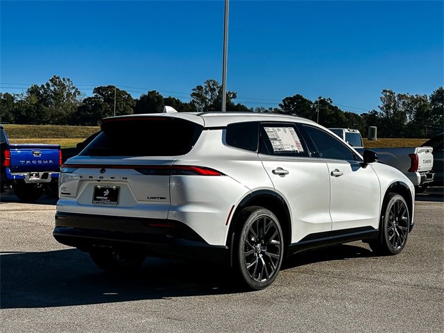 New 2025 Toyota Crown Signia image 8