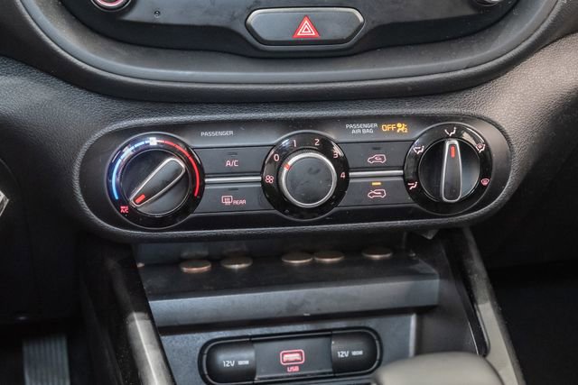 Used 2020 Kia Soul GT-Line FWD image 17