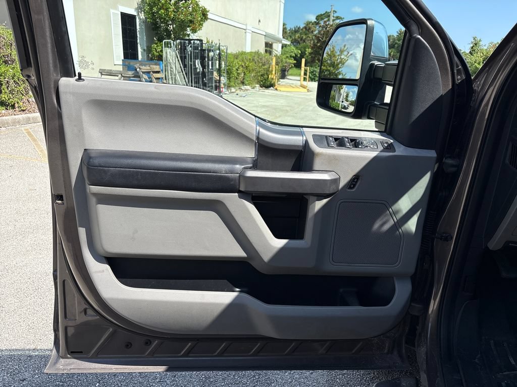 Certified 2019 Ford F450 XLT w/ XLT Premium Package AWD/4WD image 26