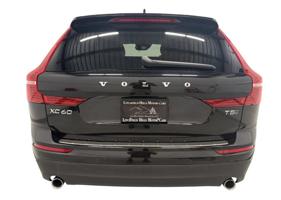 Used 2019 Volvo XC60 T5 Momentum w/ Multimedia Package AWD/4WD image 5