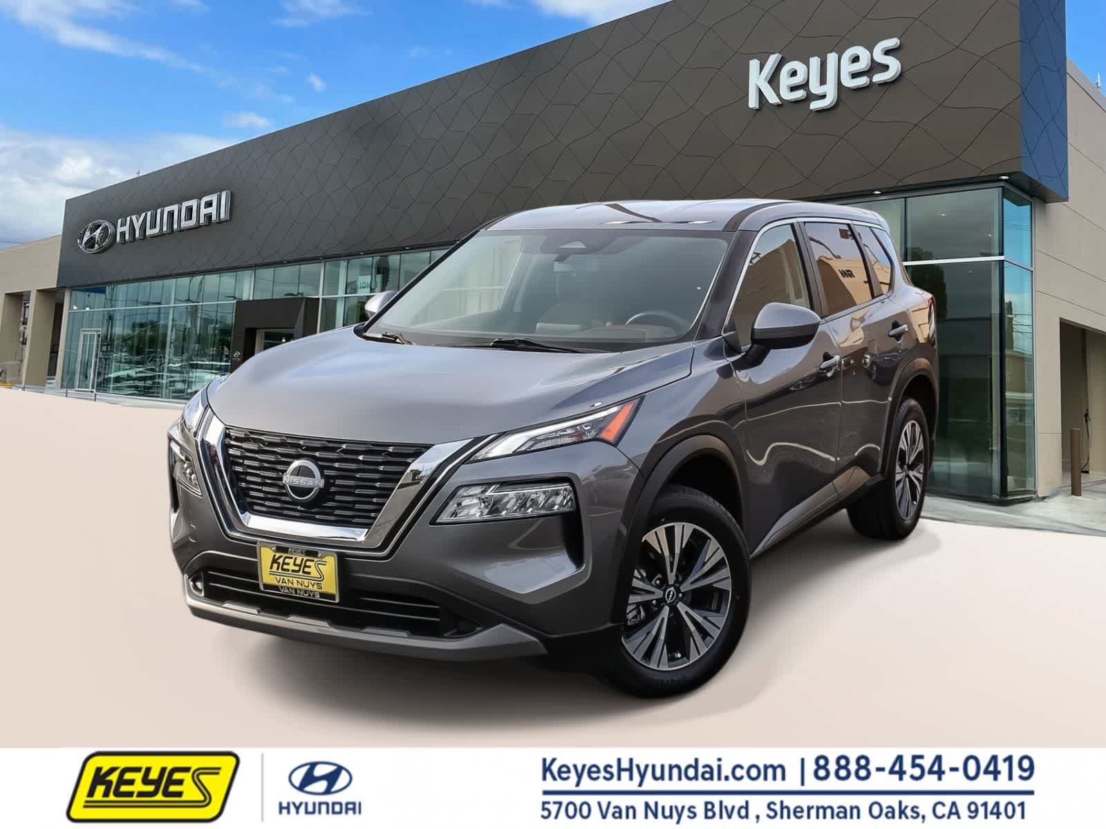 Used 2023 Nissan Rogue SV FWD image 1