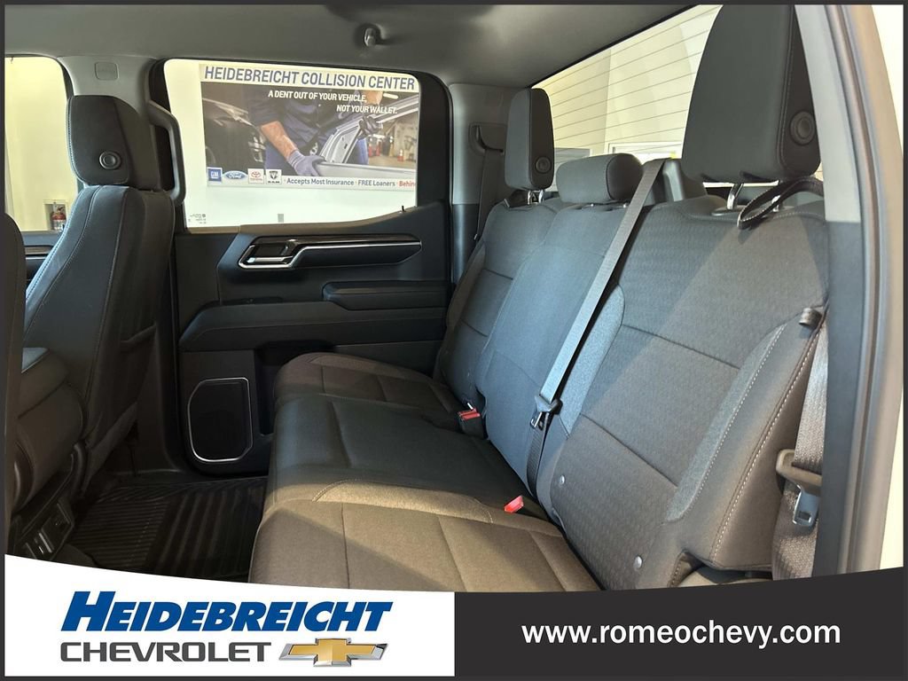 Certified 2024 Chevrolet Silverado 1500 LT AWD/4WD image 12