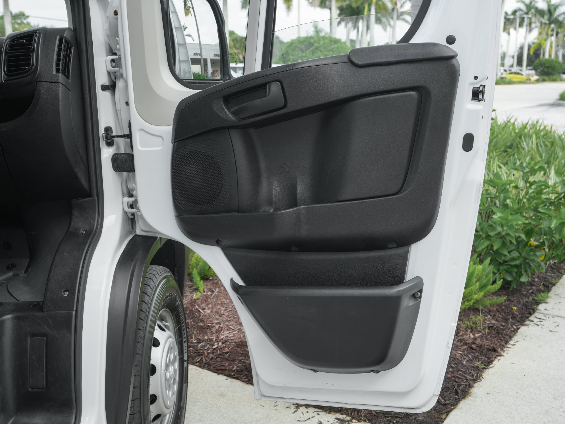 Used 2022 RAM ProMaster 2500 FWD image 38
