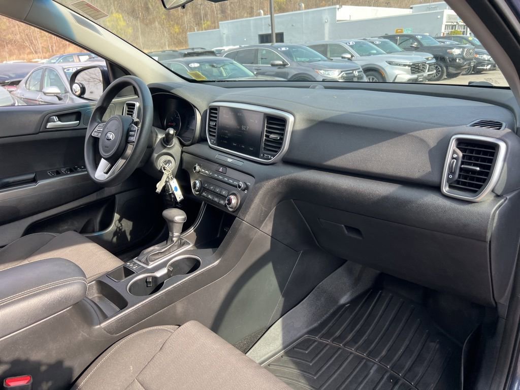 Used 2020 Kia Sportage LX AWD/4WD image 25