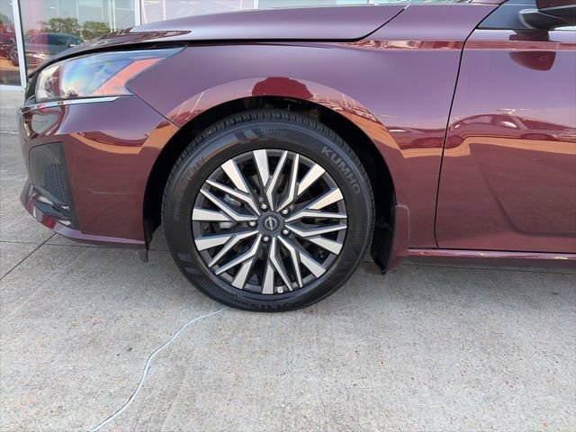 Certified 2025 Nissan Altima 2.5 SV w/ SV Premium Package image 7