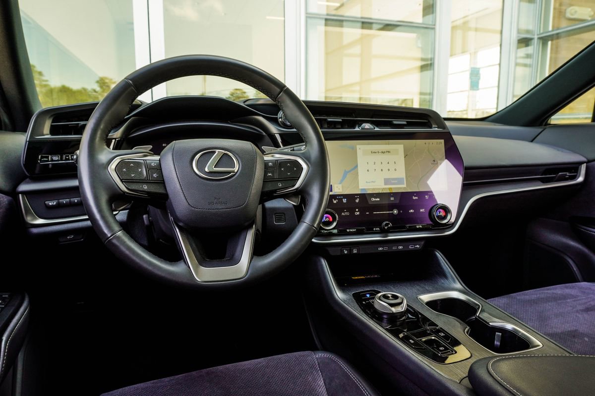 Used 2023 Lexus RZ 450e Premium w/ Accessory Package (2T) image 15