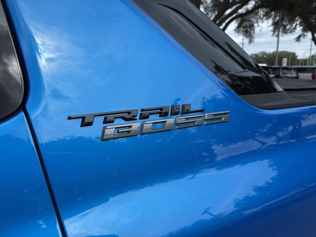 Used 2026 Chevrolet Silverado EV Trail Boss AWD/4WD image 18
