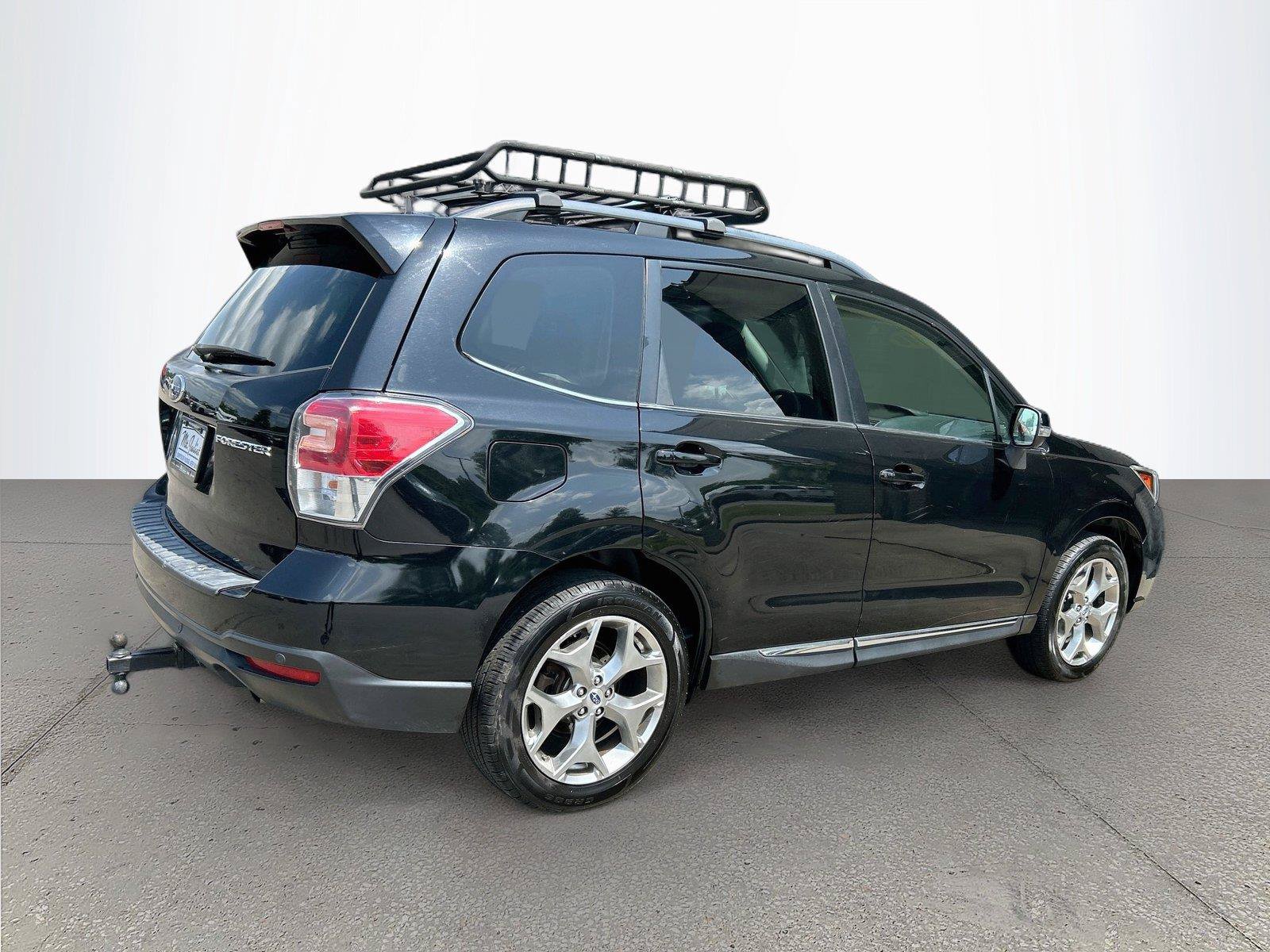 Used 2018 Subaru Forester 2.5i Touring w/ Popular Package #2 AWD/4WD image 4