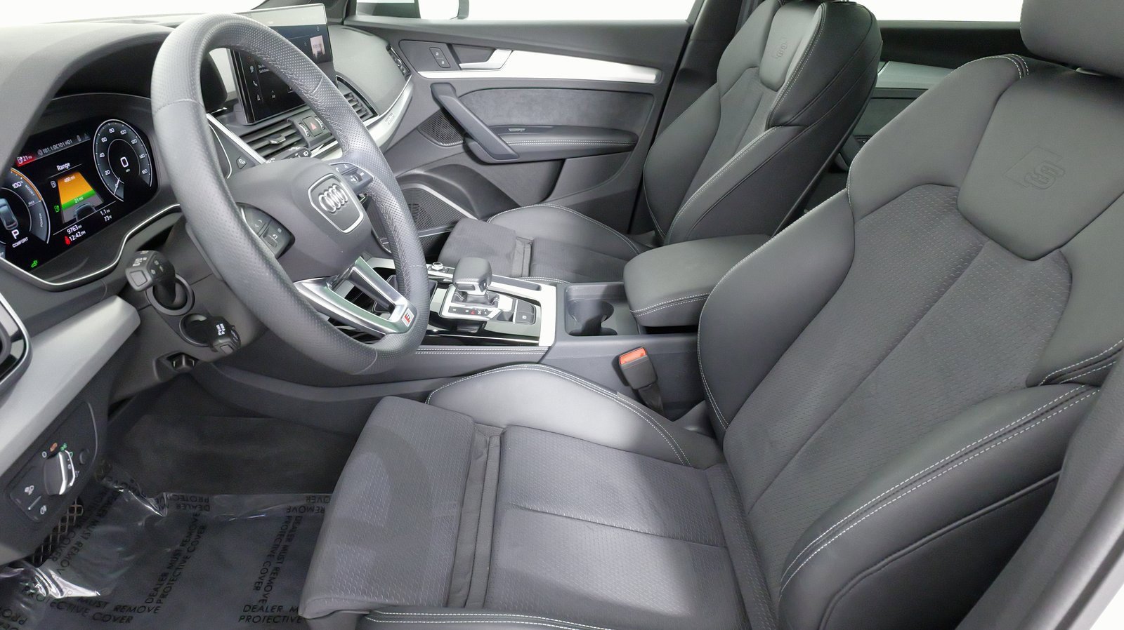 Used 2024 Audi Q5 e Premium Plus w/ Premium Plus Package image 40