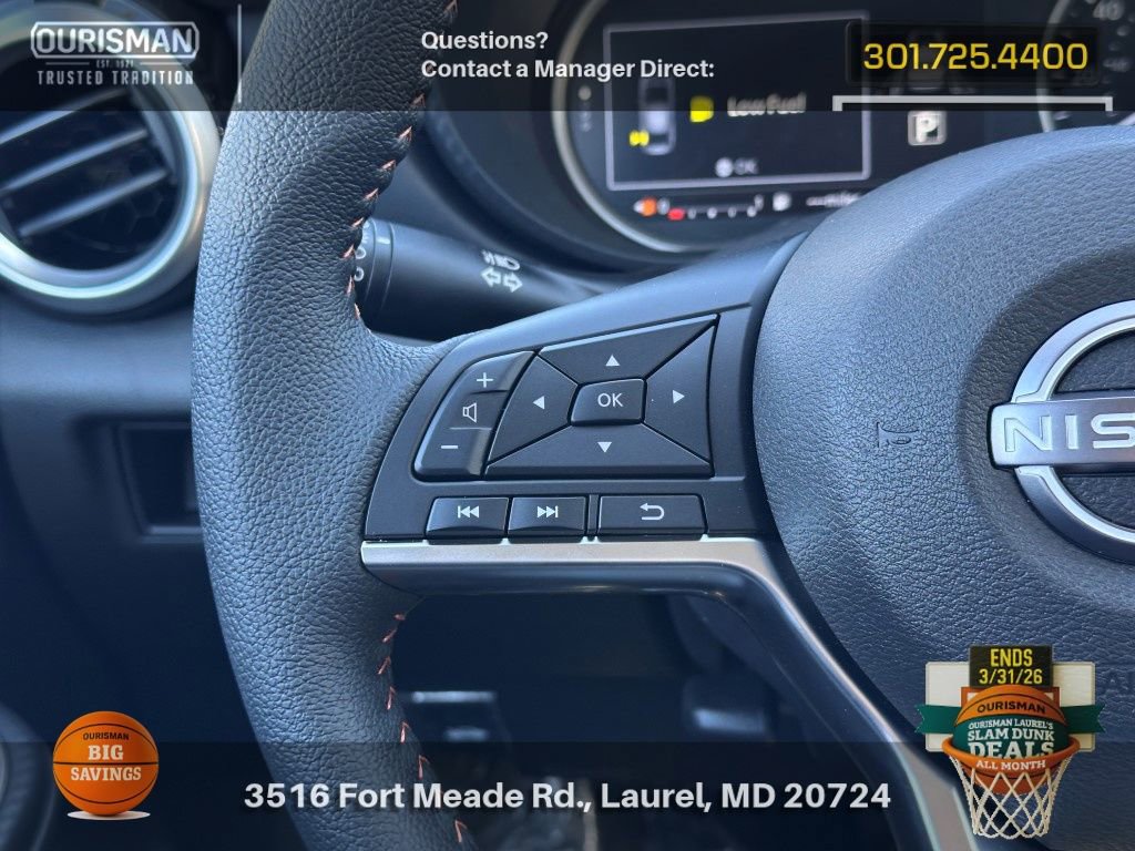 New 2025 Nissan Versa SR w/ Trunk Package image 19