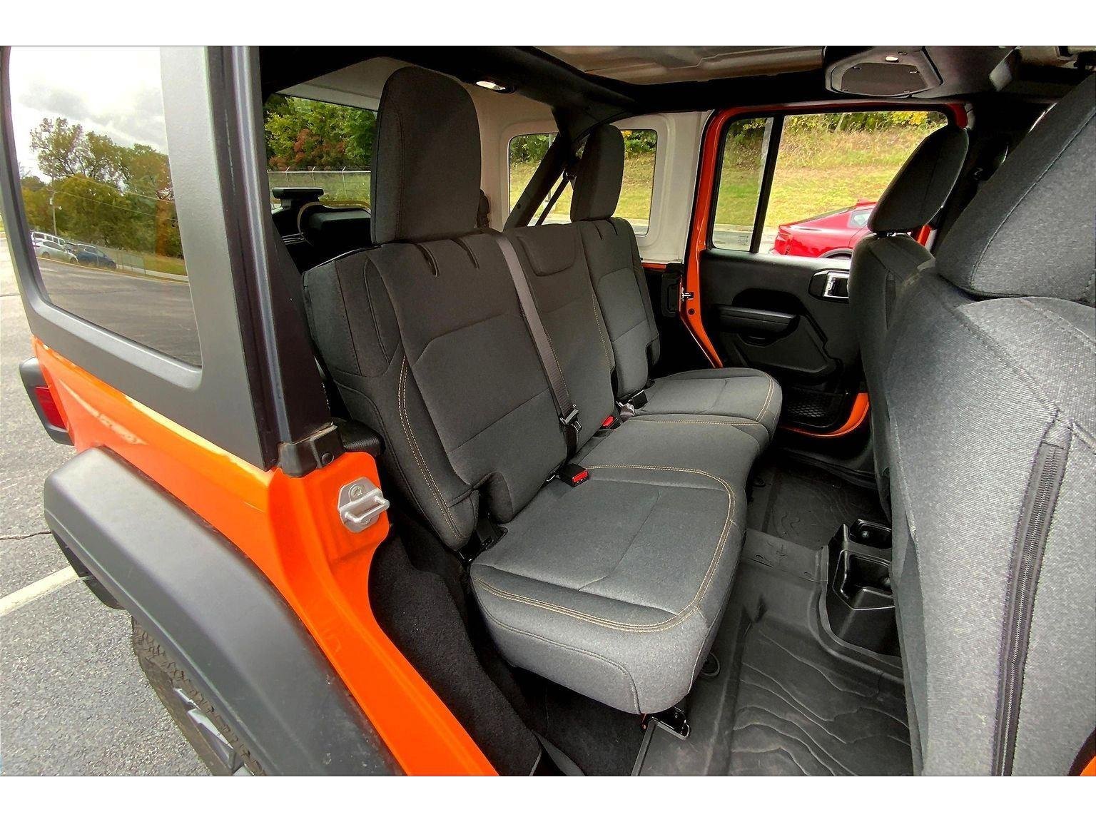 Used 2025 Jeep Wrangler Sport S image 24