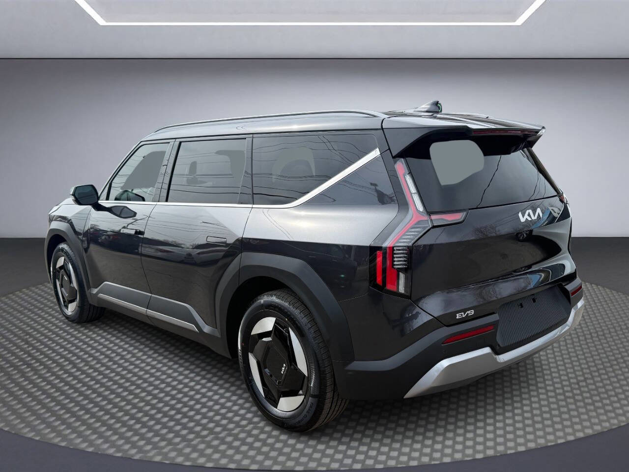 Used 2024 Kia EV9 Wind image 4