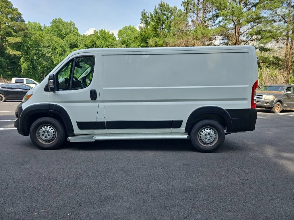 Used 2025 RAM ProMaster 2500 w/ U-Haul Equipment Group FWD image 9