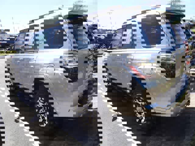 Used 2022 Toyota 4Runner TRD Off-Road Premium image 9