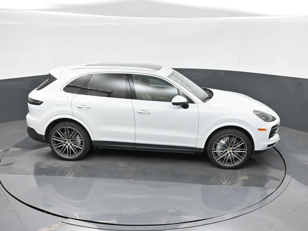 Certified 2022 Porsche Cayenne AWD/4WD image 31